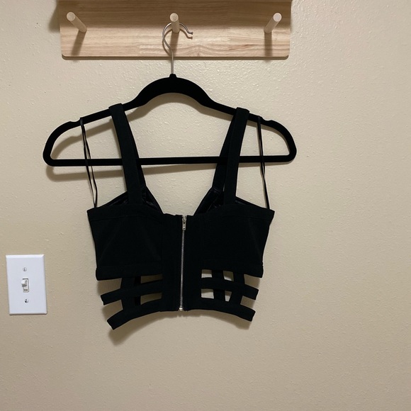 Black caged crop top - Picture 5 of 5